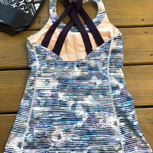 Lululemon Enhearten Tank in Blurry Belle Multi / Deep Zinfandel - Picture 2 of 8
